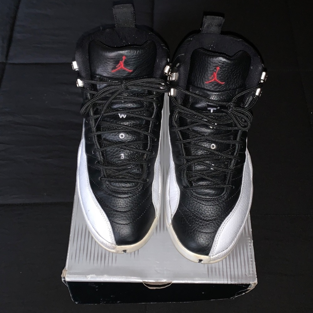 Air Jordan Playoff 12 Size 9